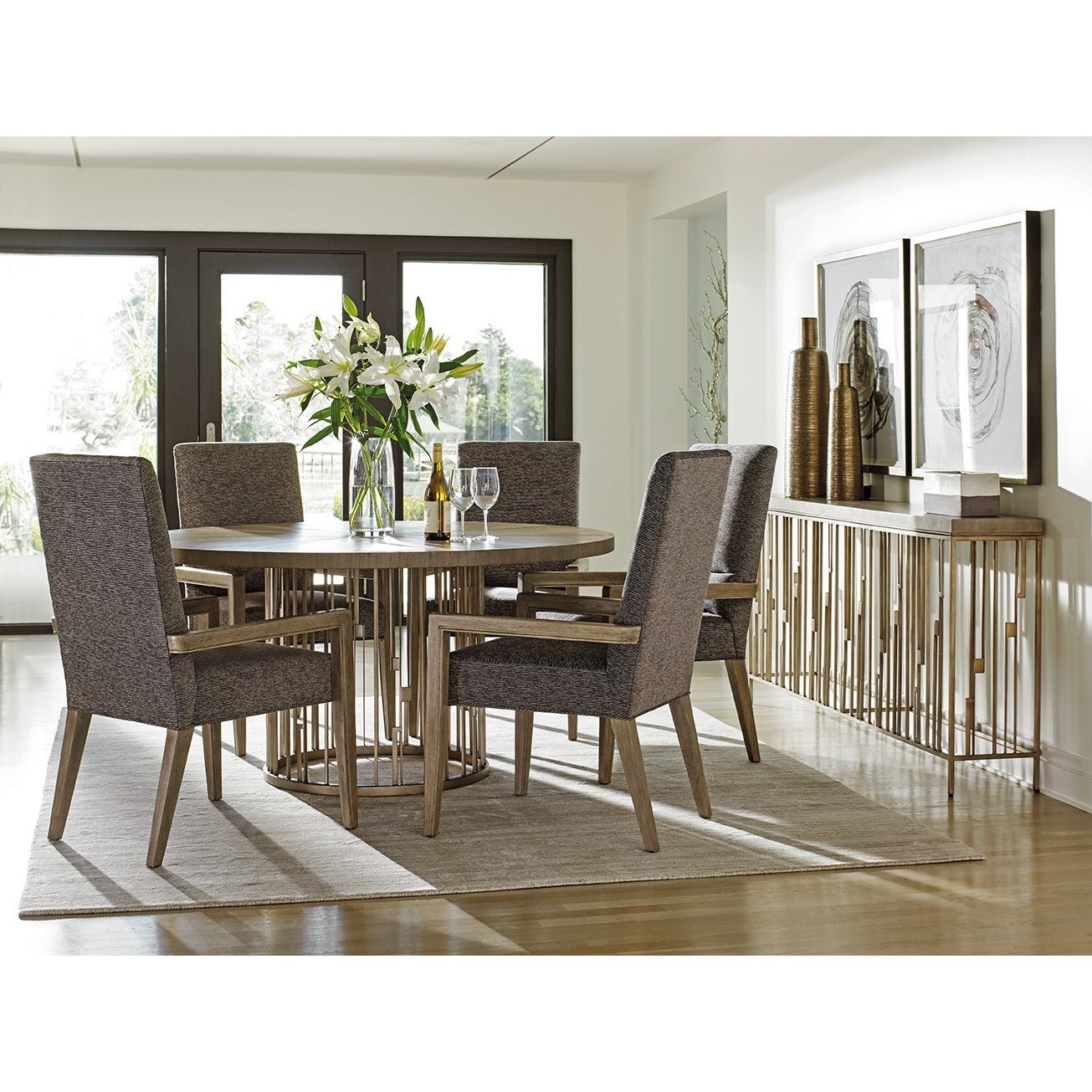 Console table store and chairs